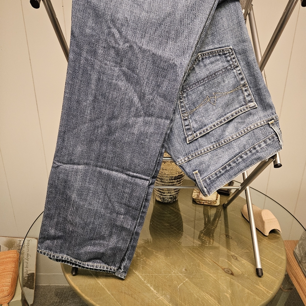Jeans - Picture 4 of 6